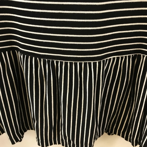 Old Navy striped Top black & white XS Long sleeve - Picture 3 of 8